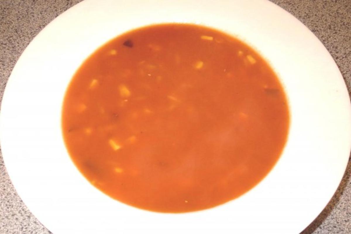 Kochen: Scharfe Tomatensuppe mit Mais - Rezept - kochbar.de