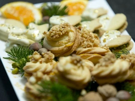 Rezept: Ungewöhnliches Weihnachtsgebäck mit Parmesan, Chili & Co. Ungewöhnliches Weihnachtsgebäck mit Parmesan, Chili & Co. - Rezept