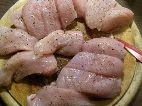 Pesto-Spaghetti mit Hänchenstreifen & Cocktailtomaten - Rezept - Bild Nr. 2