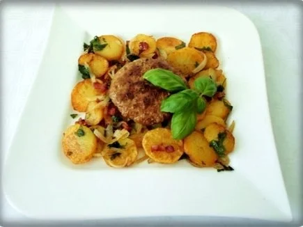 Rezept: Deftige Bratkartoffeln mit Hacksteaks Bild Nr. 20 Deftige Bratkartoffeln mit Hacksteaks - Rezept - Bild Nr. 20