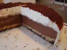 Rezept: Schokoladen-Frischkäsetorte ; aus dem Kühlschrank Schokoladen-Frischkäsetorte ; aus dem Kühlschrank - Rezept