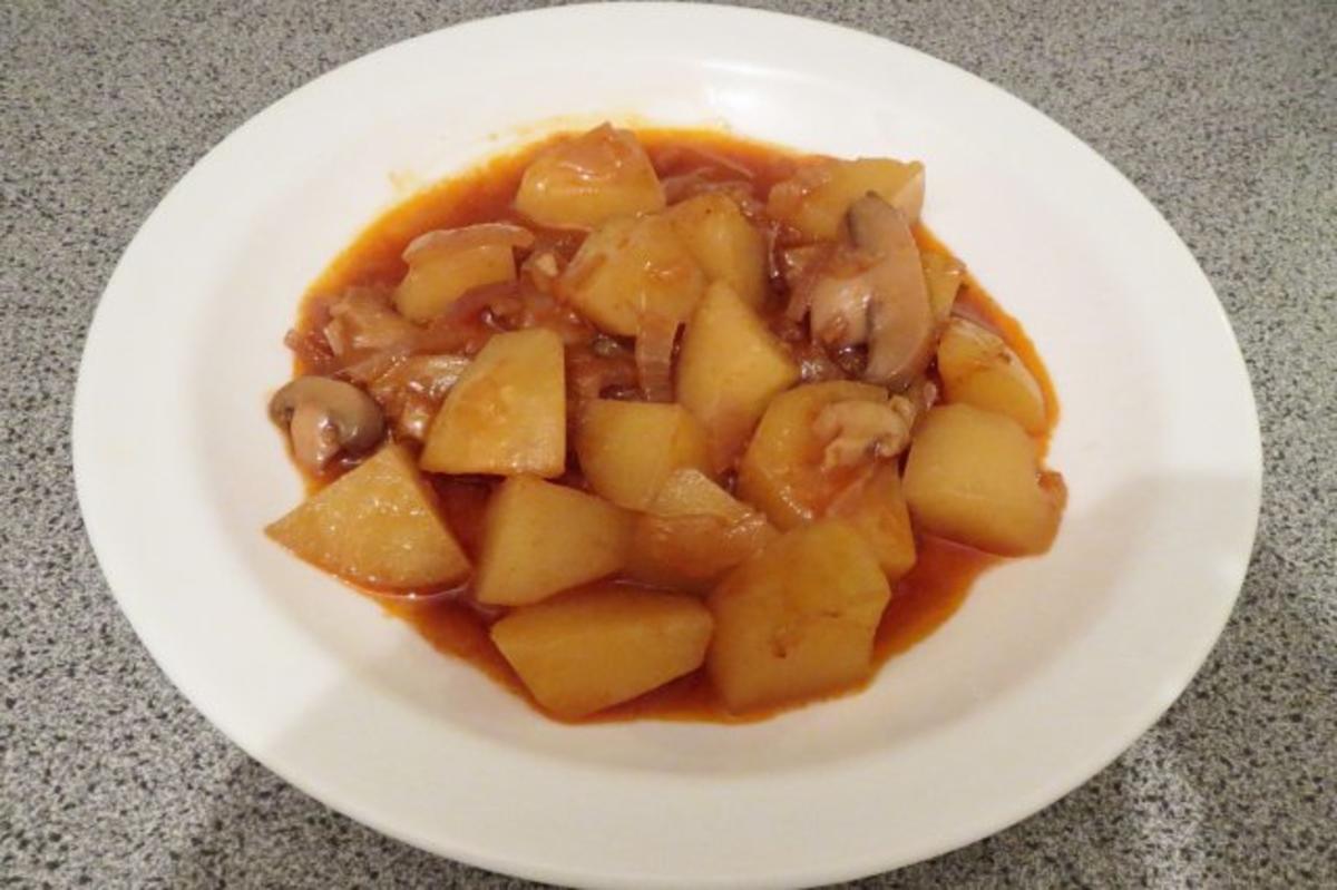 Kochen: Kartoffel-Gulasch - Rezept mit Bild - kochbar.de