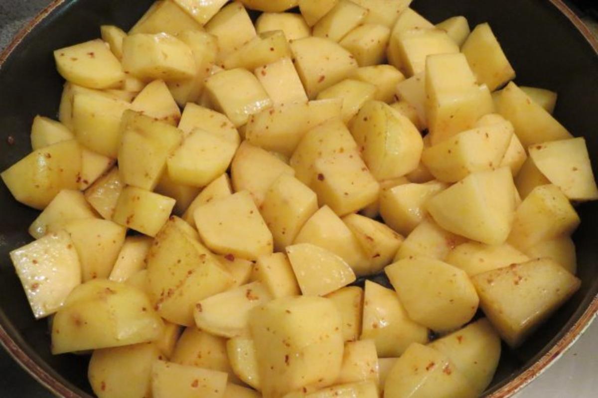 Kochen: Kartoffel-Gulasch - Rezept - Bild Nr. 2