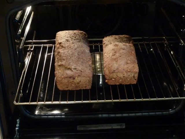 Kürbiskern-Walnuss-Dinkelbrot - Rezept - Bild Nr. 8