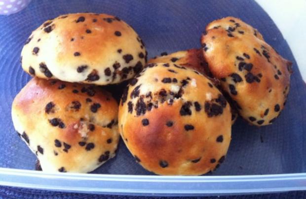 Milchbrötchen mit Schokolade - Rezept mit Bild - kochbar.de