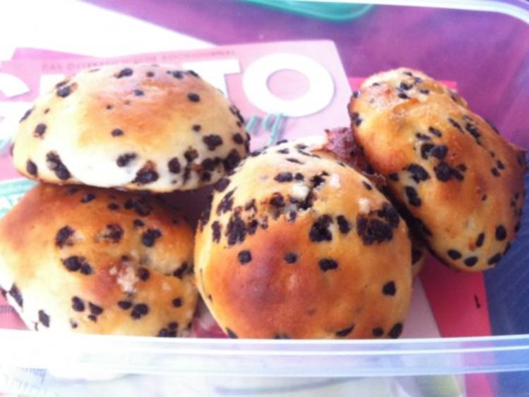 Milchbrötchen mit Schokolade - schnell &amp; einfach - 268 kcal/100g