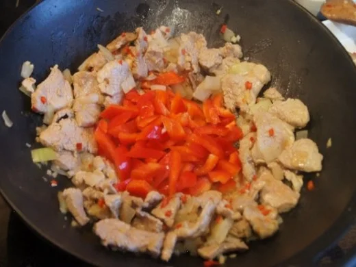 Rezept: Schweinefilet-Ananas-Wok mit chinesischen Nudeln Bild Nr. 10 Schweinefilet-Ananas-Wok mit chinesischen Nudeln - Rezept - Bild Nr. 10