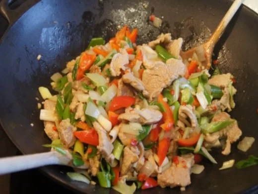 Rezept: Schweinefilet-Ananas-Wok mit chinesischen Nudeln Bild Nr. 12 Schweinefilet-Ananas-Wok mit chinesischen Nudeln - Rezept - Bild Nr. 12