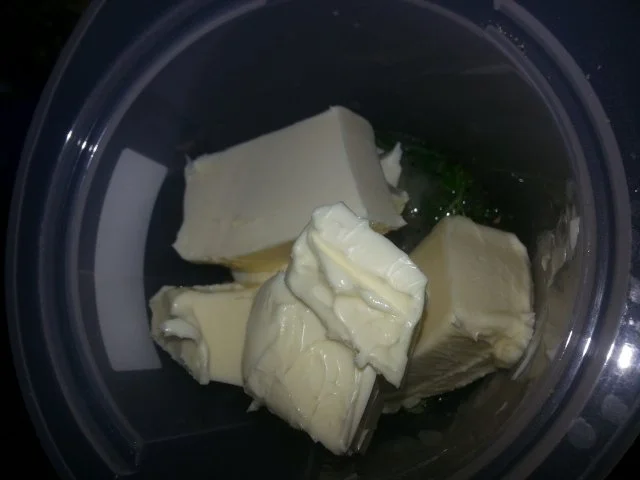 Rezept: Steak mit Kräuterbutter und Rührei Bild Nr. 5 Steak mit Kräuterbutter und Rührei - Rezept - Bild Nr. 5