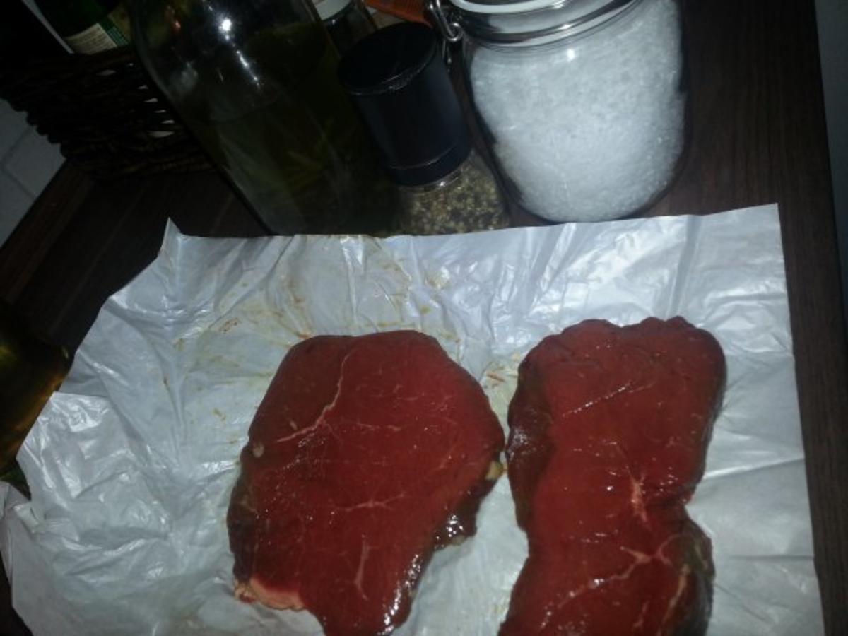 Steak mit Kräuterbutter und Rührei - Rezept - Bild Nr. 7