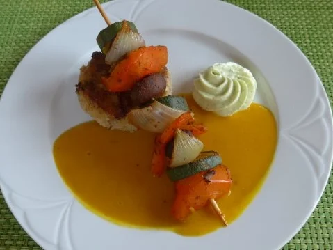 Gemüsespieß an Kürbissoße - Rezept - Bild Nr. 2
