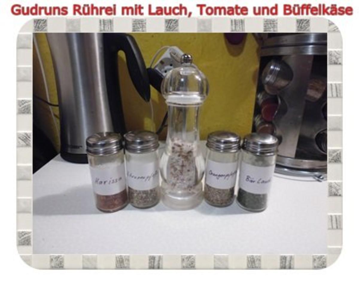 Eier: Rührei mit Lauch, Tomate und Büffelkäse - Rezept - Bild Nr. 4