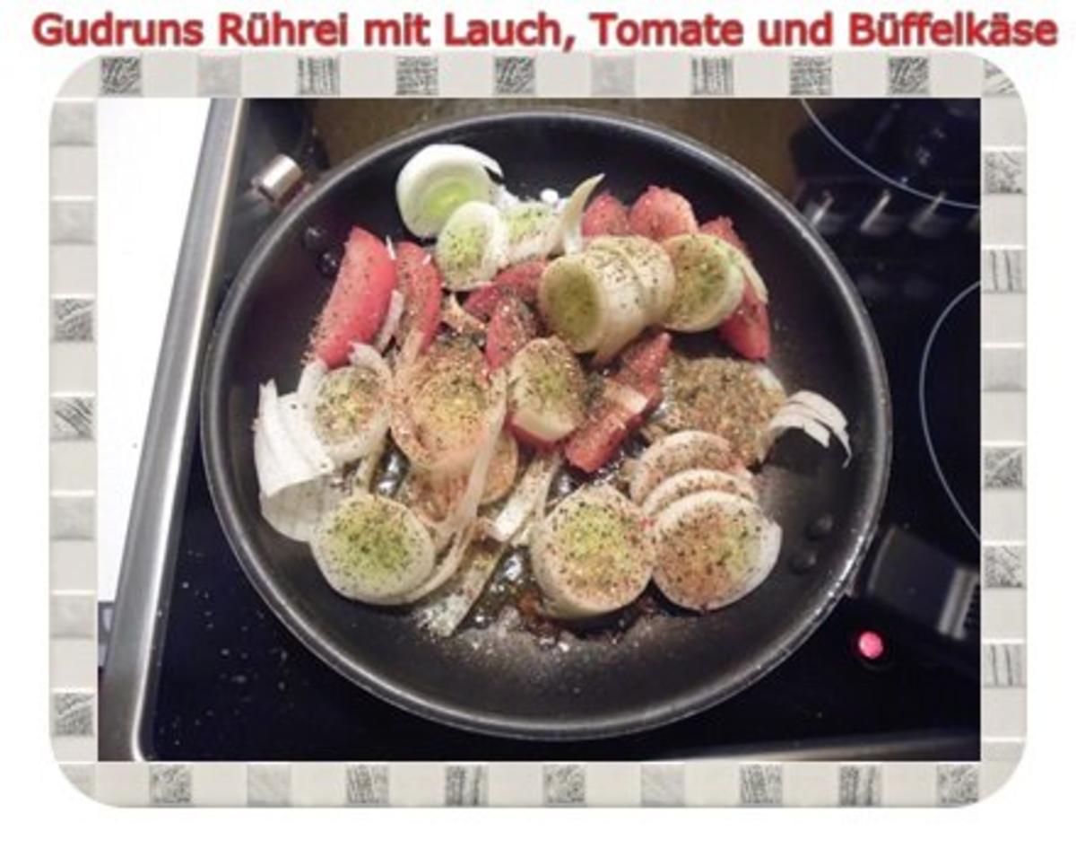 Eier: Rührei mit Lauch, Tomate und Büffelkäse - Rezept - Bild Nr. 5