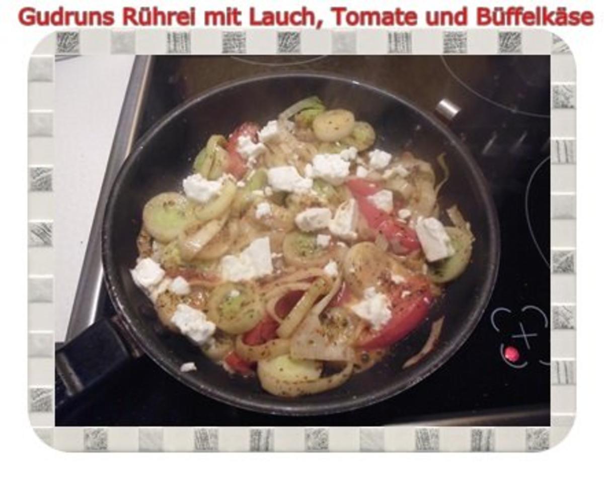 Eier: Rührei mit Lauch, Tomate und Büffelkäse - Rezept - Bild Nr. 6