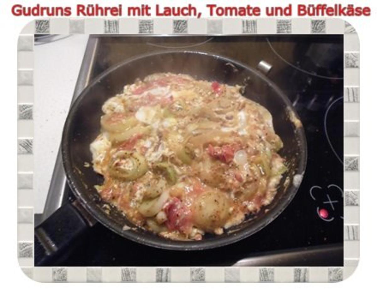 Eier: Rührei mit Lauch, Tomate und Büffelkäse - Rezept - Bild Nr. 7