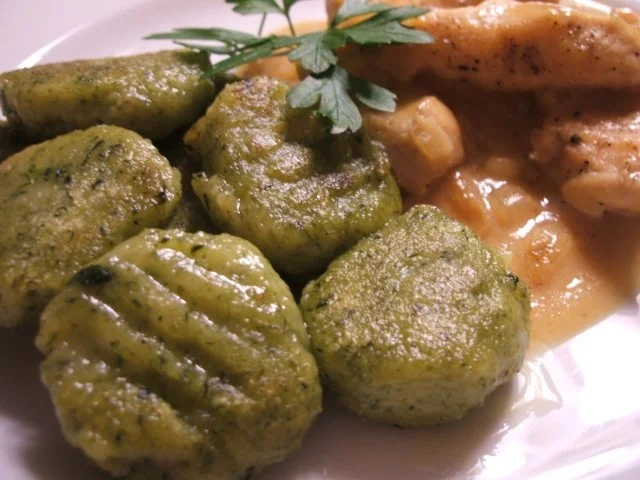 Kartoffeln: Spinat-Gnocchi - nur aus Resten - Rezept