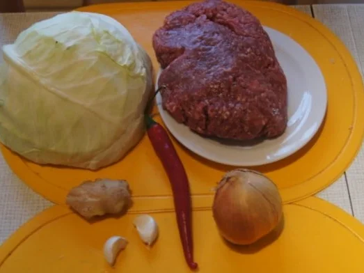 Weißkohl geschmort mit Mett und Möhren-Kartoffelstampf - Rezept - Bild Nr. 2