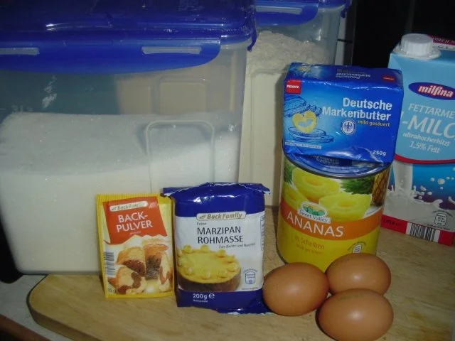 Rezept: Ananas-Marzipankuchen Bild Nr. 2 Ananas-Marzipankuchen - Rezept - Bild Nr. 2