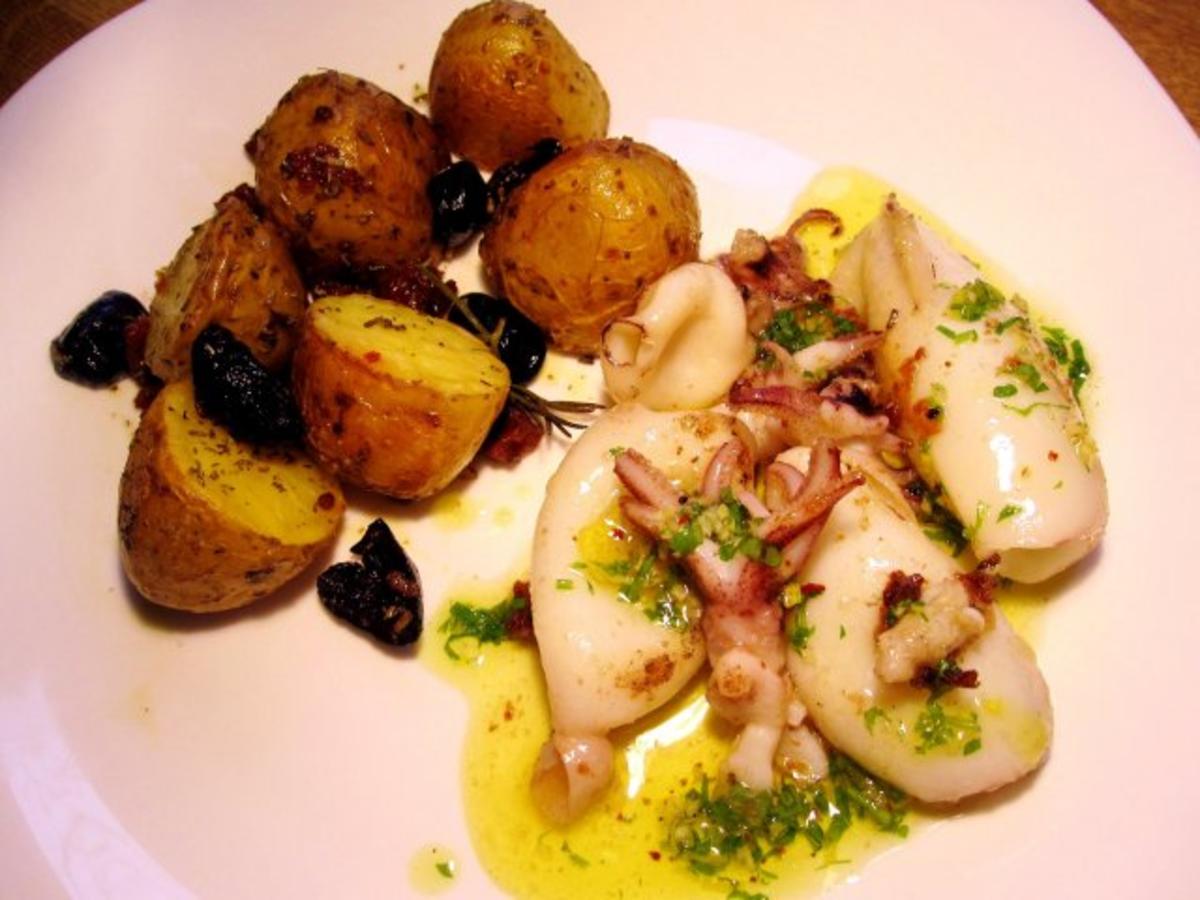 Calamari mit Gremolata und Ofenkartoffeln - Rezept - kochbar.de