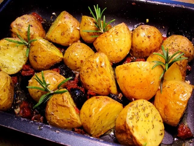 Rezept: Calamari mit Gremolata und Ofenkartoffeln Bild Nr. 8 Calamari mit Gremolata und Ofenkartoffeln - Rezept - Bild Nr. 8