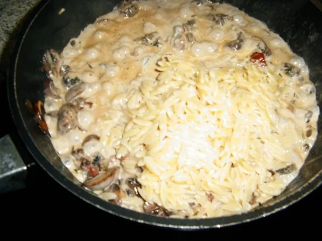 Champignon-Knoblauch-Reisnudel-Pfanne - Rezept - Bild Nr. 8