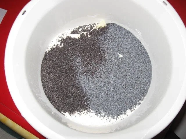 Rezept: Mohnkipferl Bild Nr. 4 Mohnkipferl - Rezept - Bild Nr. 4