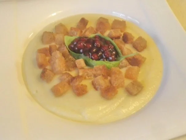 Cremige Pastinaken - Suppe ... weihnachtlich angehaucht ... - Rezept