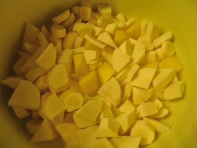 Cremige Pastinaken - Suppe ... weihnachtlich angehaucht ... - Rezept - Bild Nr. 4