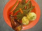 Putenunterkeulen mit frischen Delikatessbohnen - Rezept