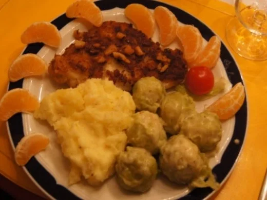 Rezept: Schollenfilet -Finkenwerder Art- mit Rosenkohl und Kartoffelstampf Schollenfilet -Finkenwerder Art- mit Rosenkohl und Kartoffelstampf - Rezept