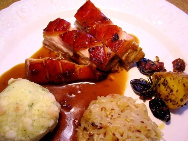 Spanferkel-Krustenbraten mit dunkler Biersoße - Rezept - Bild Nr. 9