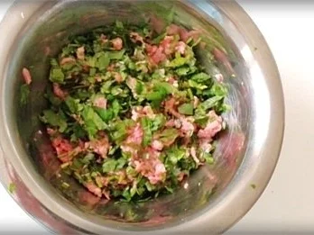 Rezept: Schwäbische Maultaschen und Kartoffelsalat Bild Nr. 7 Schwäbische Maultaschen und Kartoffelsalat - Rezept - Bild Nr. 7