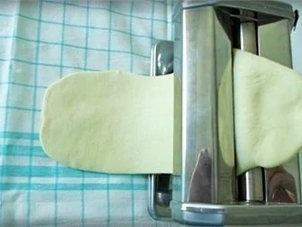 Rezept: Schwäbische Maultaschen und Kartoffelsalat Bild Nr. 16 Schwäbische Maultaschen und Kartoffelsalat - Rezept - Bild Nr. 16