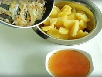 Rezept: Schwäbische Maultaschen und Kartoffelsalat Bild Nr. 23 Schwäbische Maultaschen und Kartoffelsalat - Rezept - Bild Nr. 23