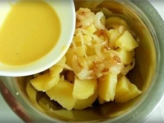 Rezept: Schwäbische Maultaschen und Kartoffelsalat Bild Nr. 24 Schwäbische Maultaschen und Kartoffelsalat - Rezept - Bild Nr. 24