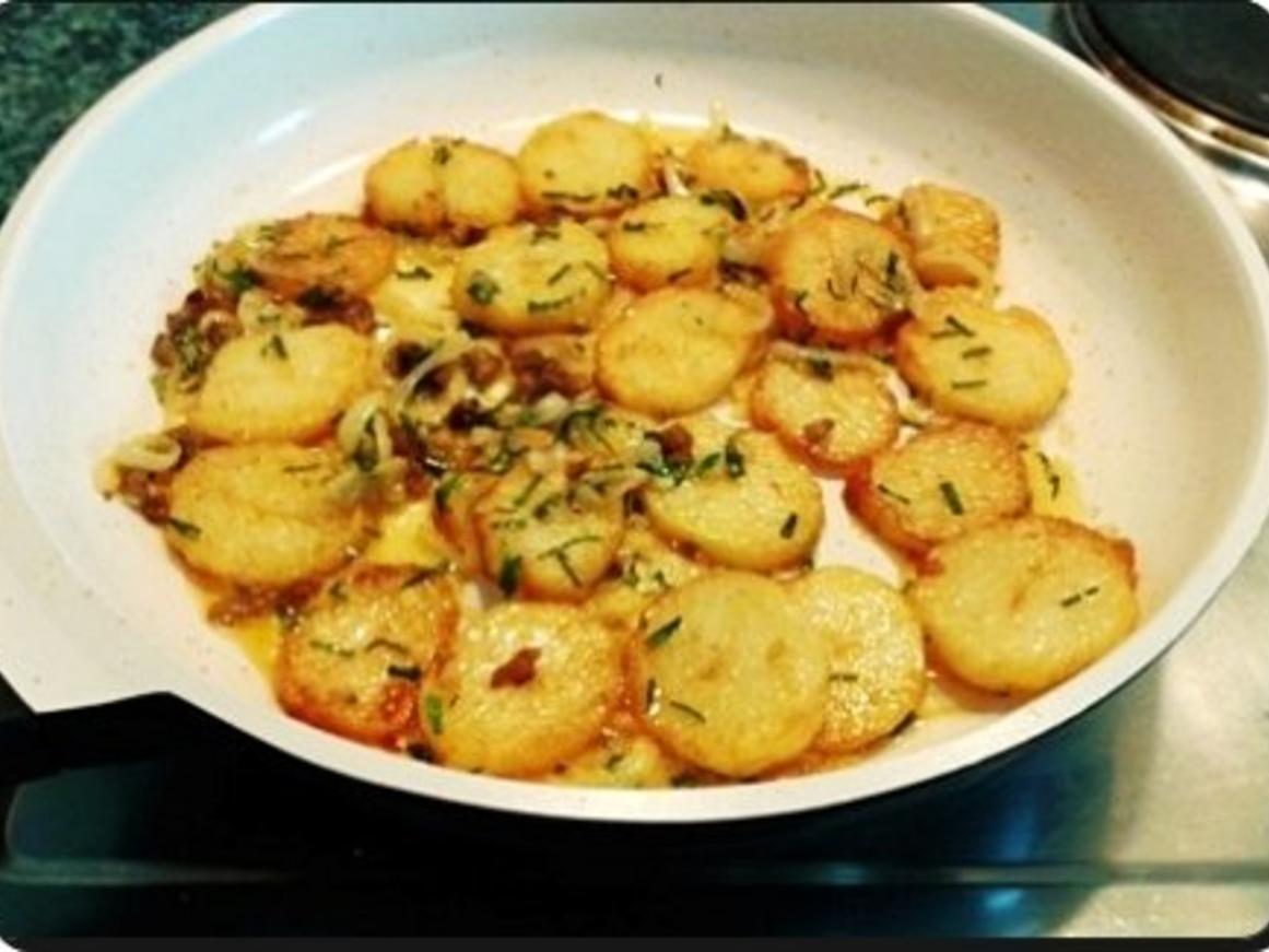 Hähnchen-Sülze mit Bratkartoffeln - Rezept - kochbar.de