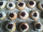 Plätzchen mit Marmelade und leichter Zitronennote - Rezept