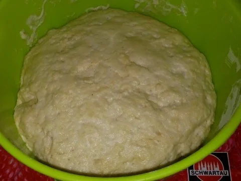 Rezept: Pizza Funghi mit Schinken Bild Nr. 2 Pizza Funghi mit Schinken - Rezept - Bild Nr. 2