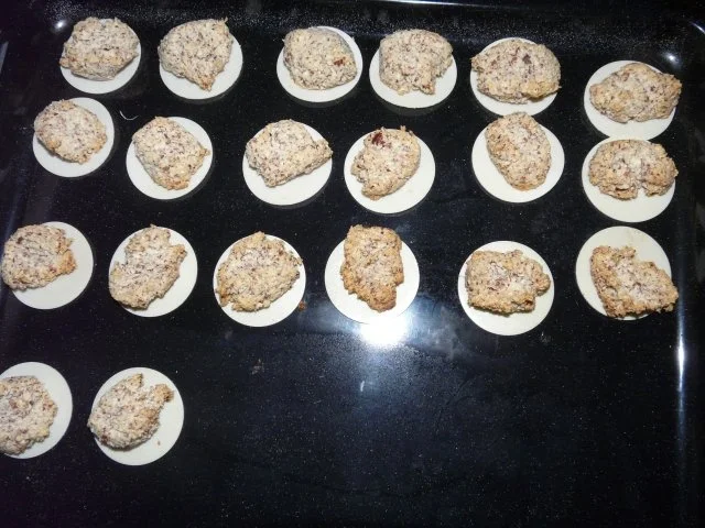 Hasel- Walnuss - Mandel - Makronen - Rezept - Bild Nr. 2