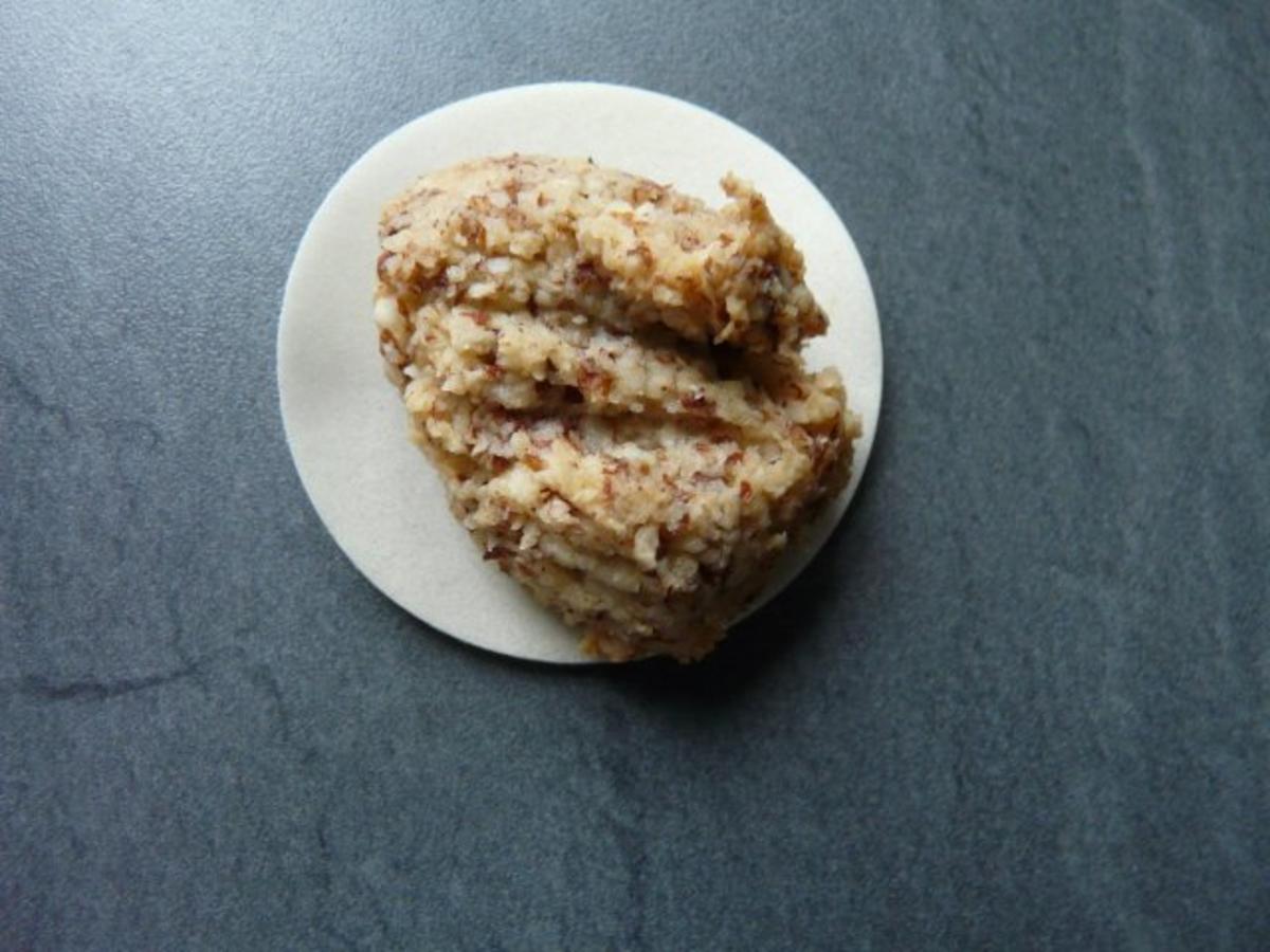 Hasel- Walnuss Mandel Makronen - schnell &amp; einfach - 438 kcal/100g