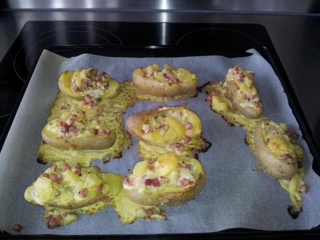 Rezept: Gefüllte Kartoffeln Gefüllte Kartoffeln - Rezept