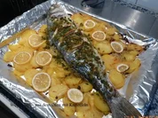 Wolfsbarsch aus dem Ofen mit Kartoffeln - Rezept