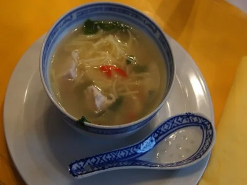 Asiatische Nudelsuppe - Rezept