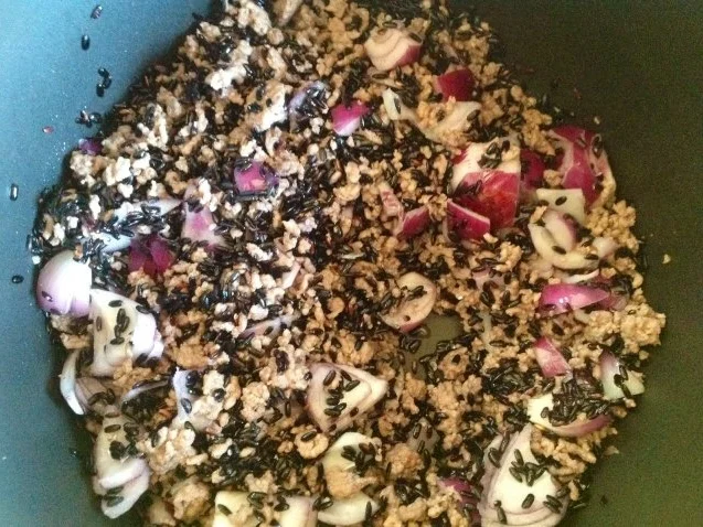 Schwarzes Reisfleisch - Rezept - Bild Nr. 9