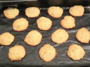 Rezept: Backen: Ananas-Ingwer-Cashew-Plätzchen Backen: Ananas-Ingwer-Cashew-Plätzchen - Rezept