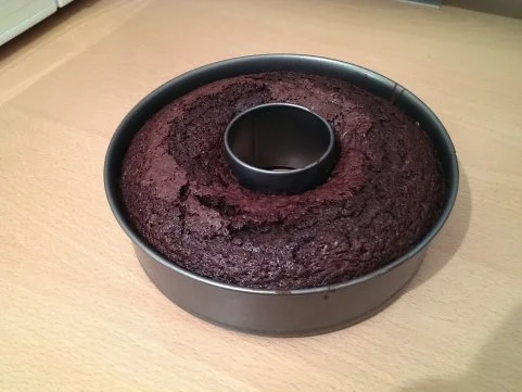 Einfacher saftiger Schokokuchen - Rezept - Bild Nr. 3