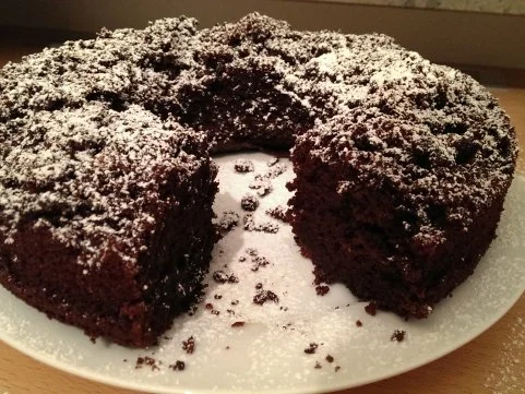 Einfacher saftiger Schokokuchen - Rezept