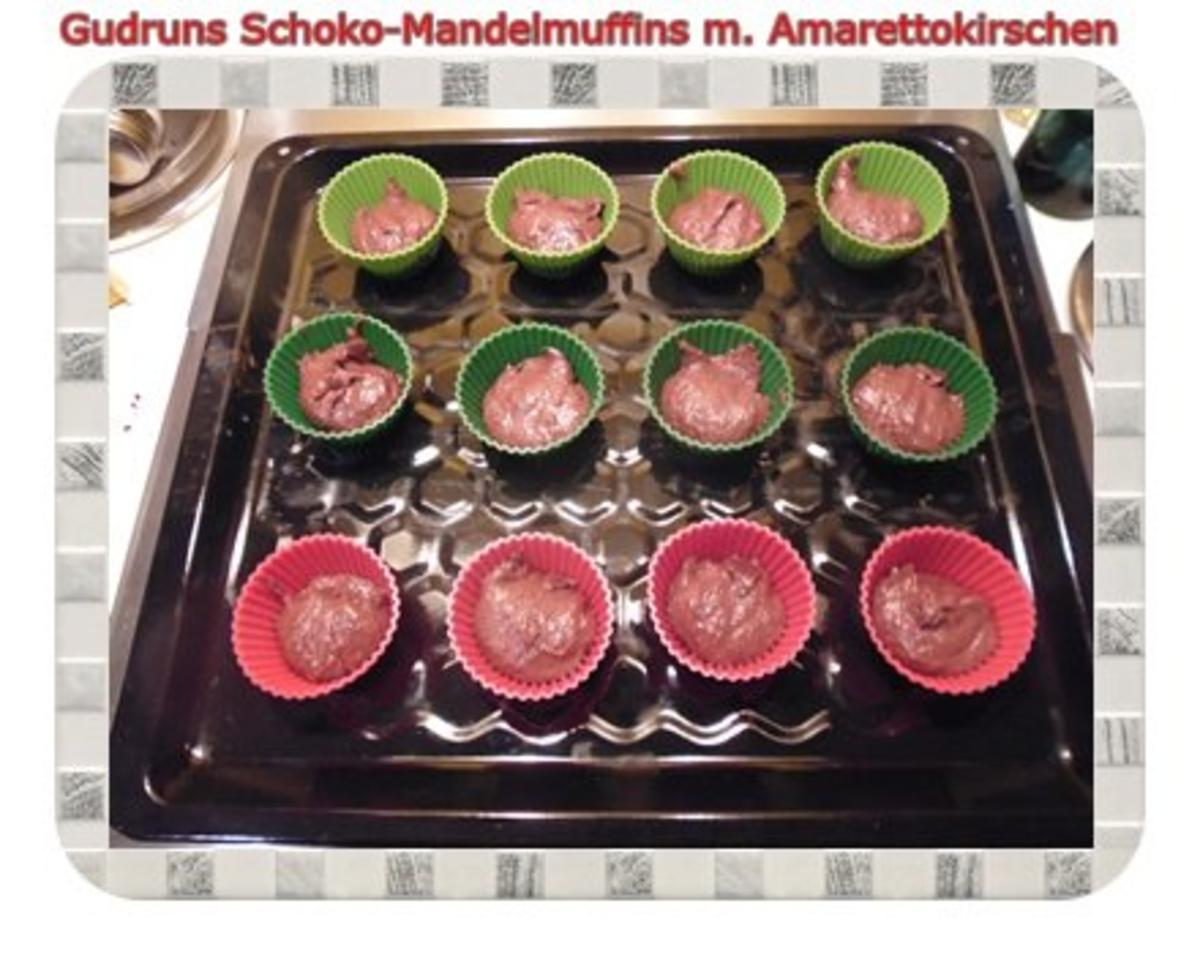 Muffins: Schoko-Mandelmuffins mit Marzipan und Amarettokirschen - Rezept - Bild Nr. 10