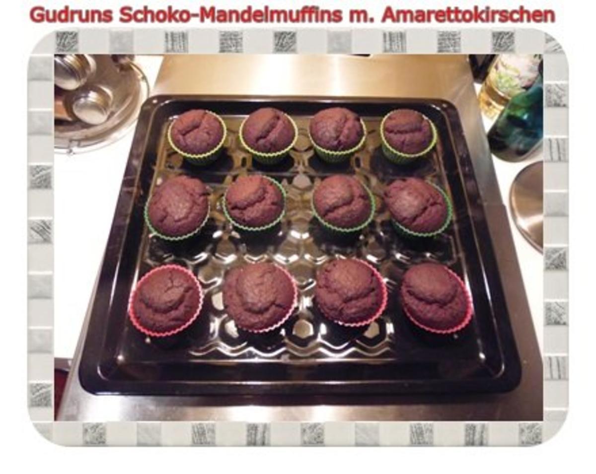 Muffins: Schoko-Mandelmuffins mit Marzipan und Amarettokirschen - Rezept - Bild Nr. 15