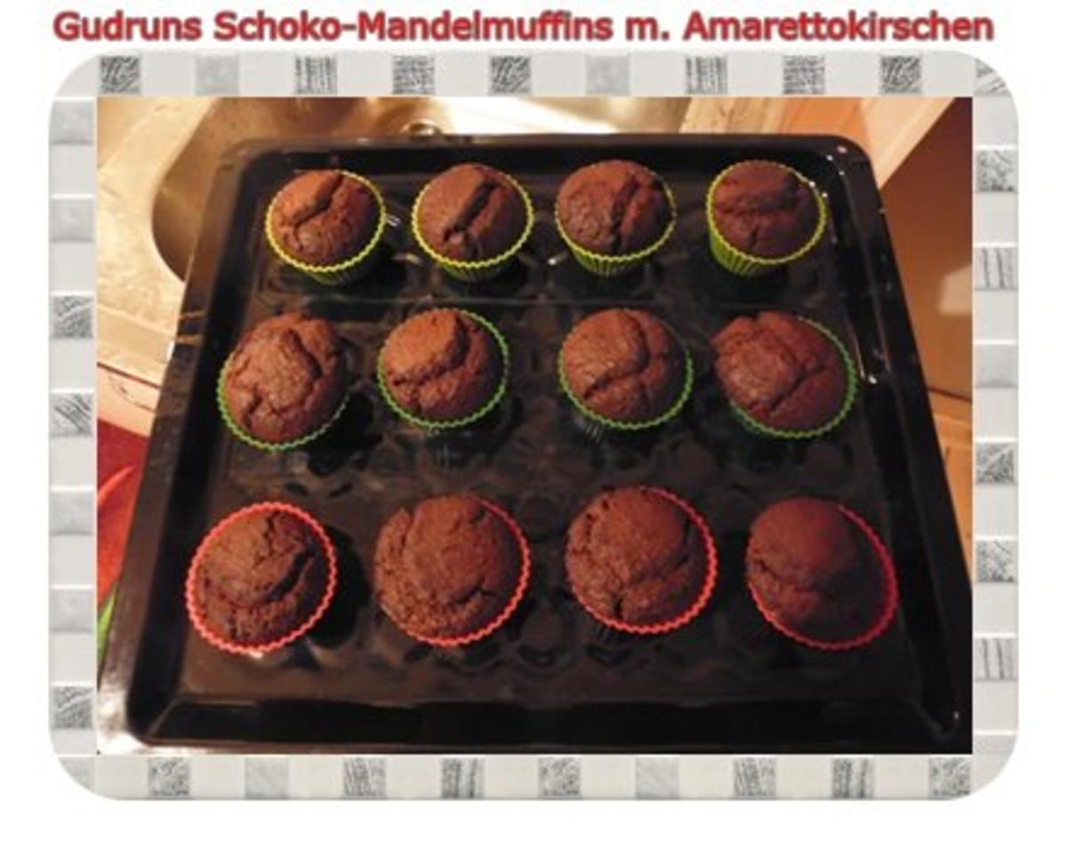 Muffins: Schoko-Mandelmuffins mit Marzipan und Amarettokirschen - Rezept - Bild Nr. 16